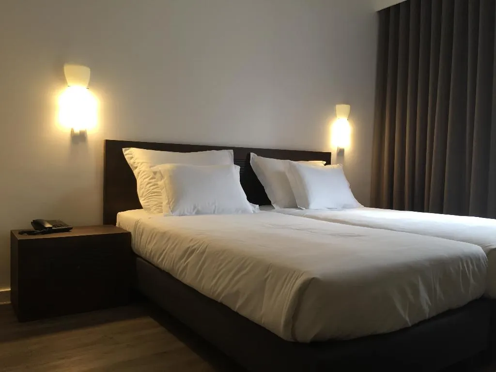 Double or Twin MOUNTAIN VIEW Room, Euro Moniz, Madeira