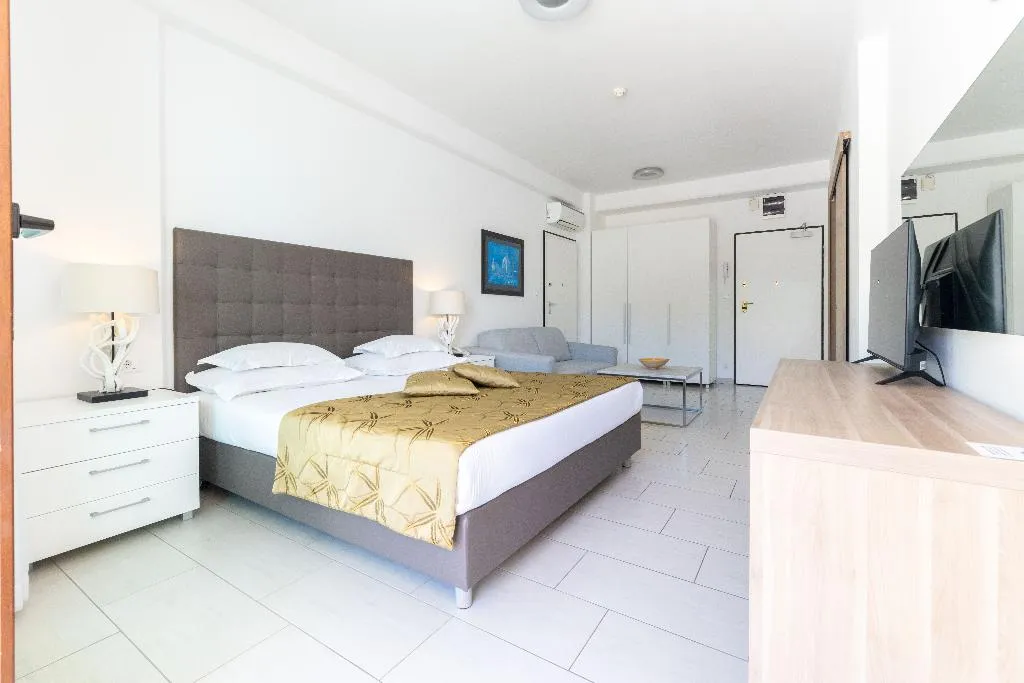 STUDIO COMFORT Room, The Residence, Split