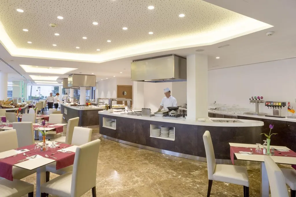 Restaurant, Hotel Luxor, Majorca