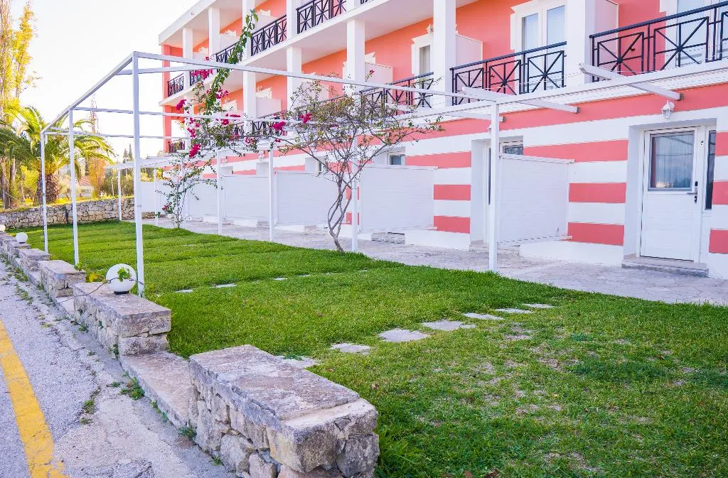 TRIPLE GARDEN VIEW Room, Palatino, Kefallinia