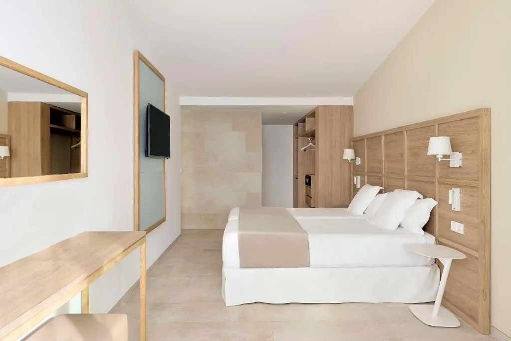 FAMILY ROOM GRAND Room, Iberostar Waves Cala Domingos, Majorca