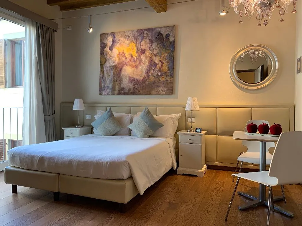 STUDIO SUPERIOR Room, Florence Art Apartments, Florence