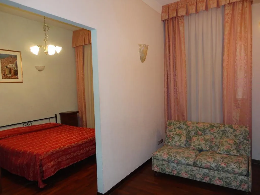 General view, Residenza Grisostomo, Venice