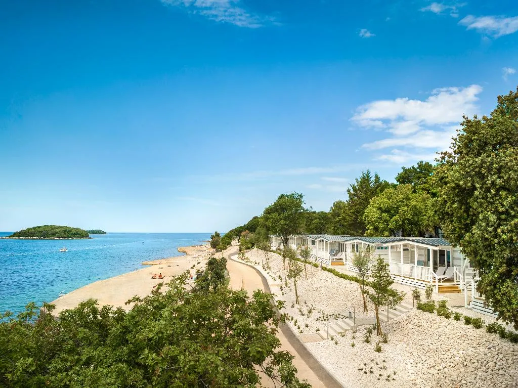 MOBILE HOME SUPERIOR WITH VIEWS Room, Valkanela Campsite Mobile Homes, Istria
