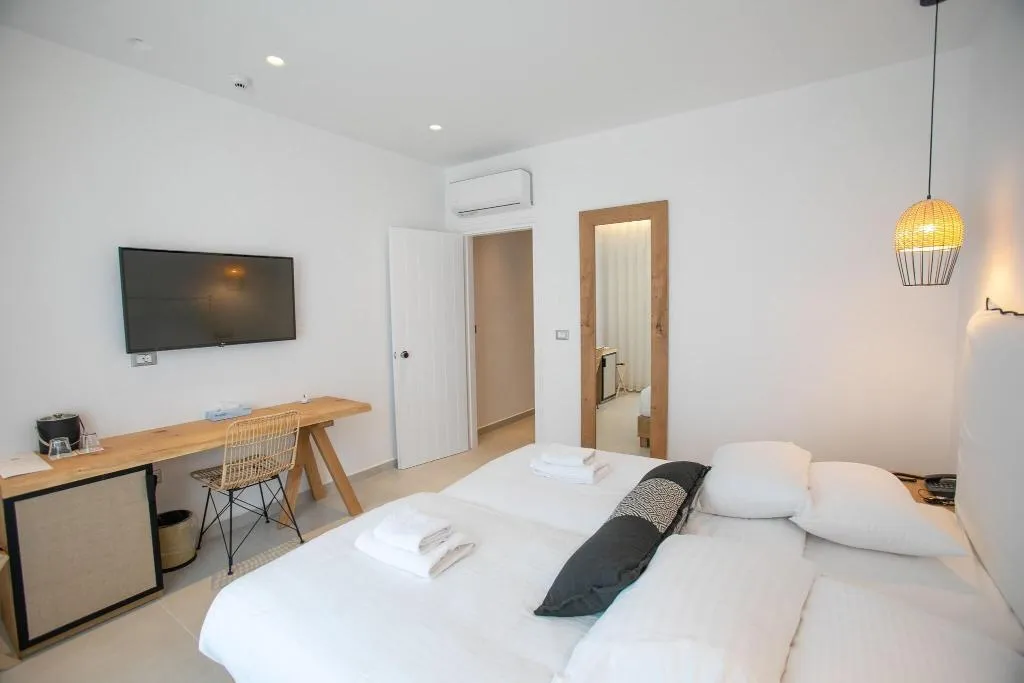 Double or Twin DELUXE Room, The George Hotel, Mykonos