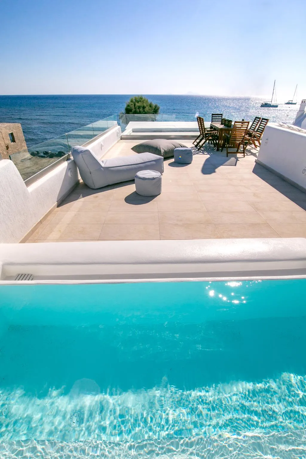 SUITE DELUXE WITH JACUZZI Room, Aegean Melody Suites, Santorini