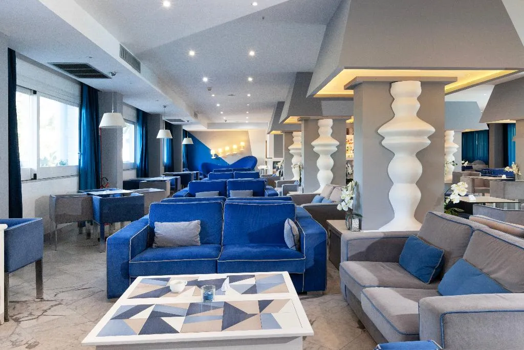 Lobby, Atlantic Palace, Naples