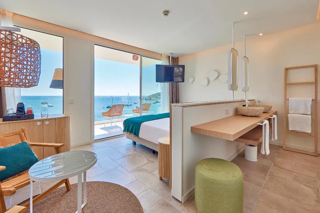 Double or Twin SUPERIOR SEA VIEW Room, Universal Hotel Aquamarin, Majorca