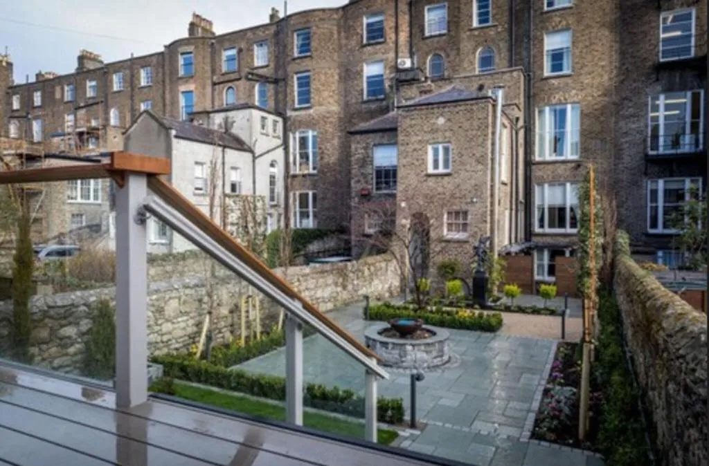 Terrace, Number 31, Dublin