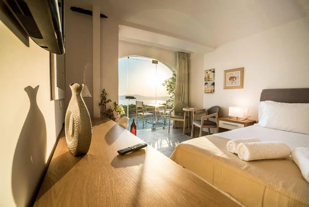 Room, Kratiras View Luxury Suites, Santorini