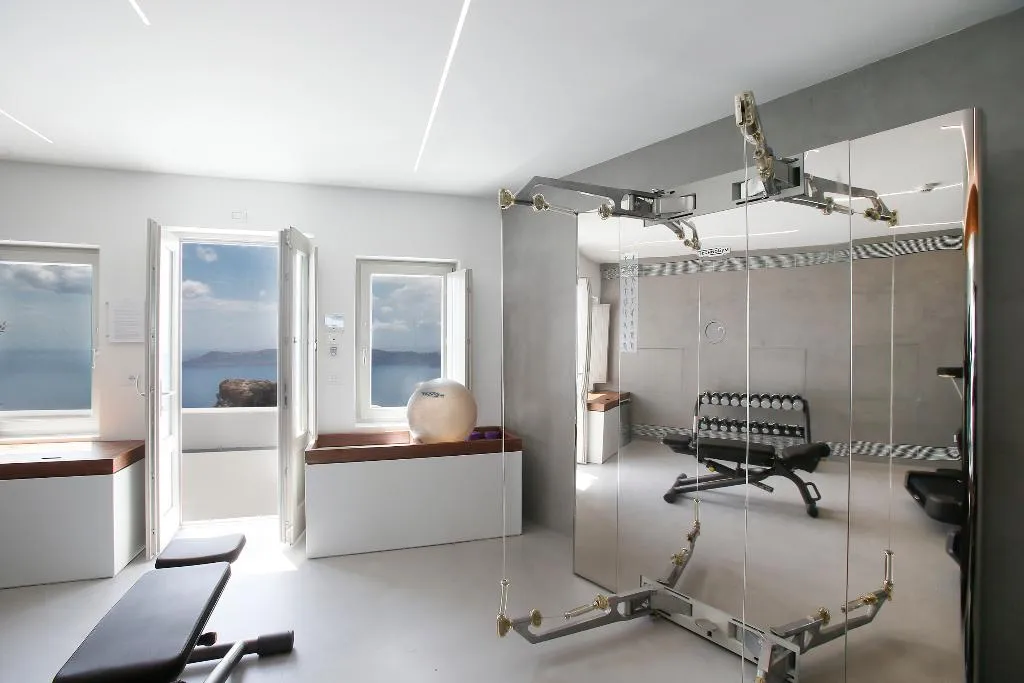 Sports and Entertainment, Grace Hotel Santorini, Santorini