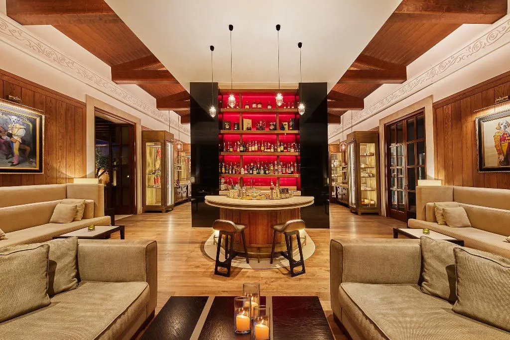 Bar, Cap Vermell Grand Hotel, Majorca