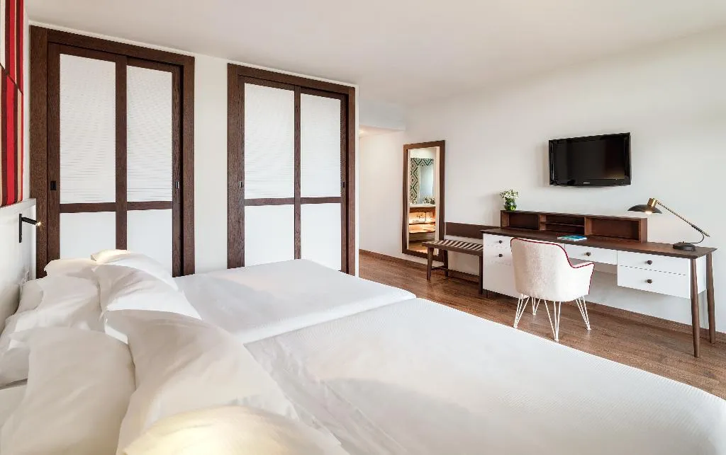 FAMILY ROOM STANDARD Room, H10 Salou Princess, Costa Dorada