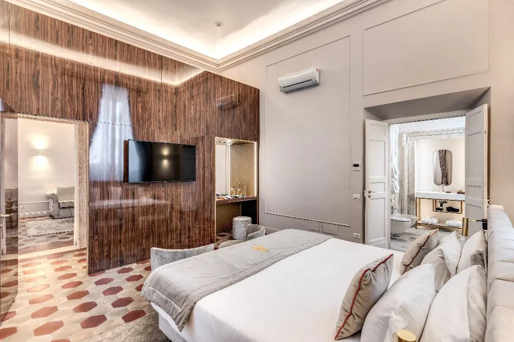 SUITE DELUXE Room, Eitch Borromini Palazzo Pamphilj, Rome