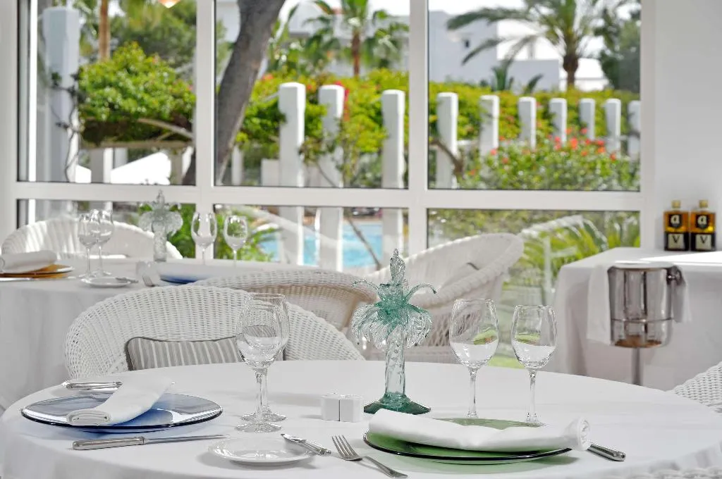 Restaurant, Melia Cala d'Or Boutique Hotel, Majorca