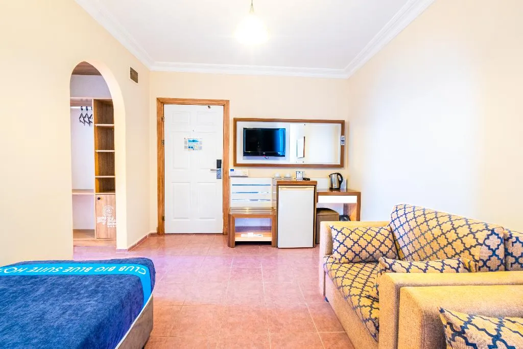 FAMILY ROOM CONNECTING ROOM Room, Club Big Blue Suite Hotel, Antalya