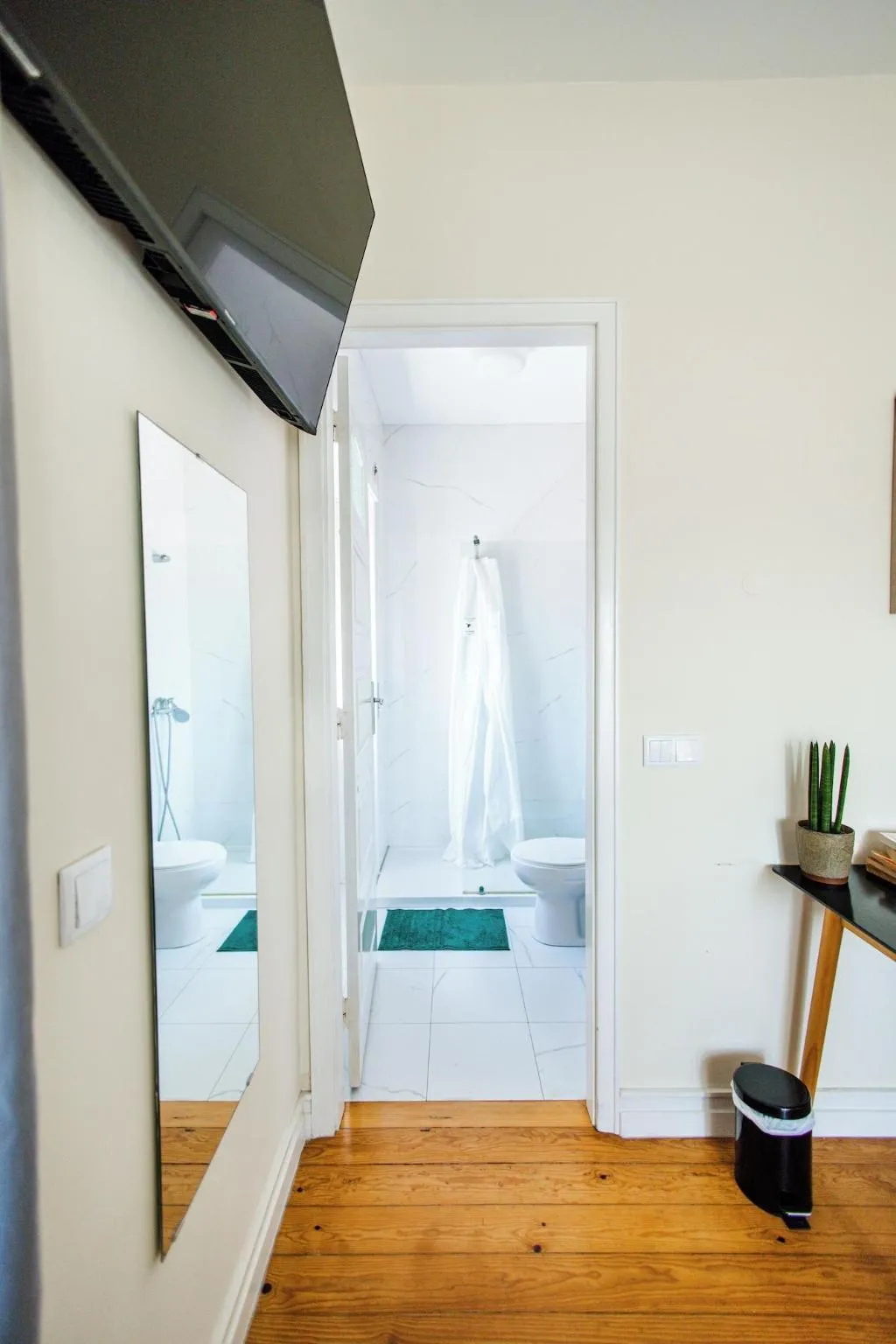 Room, The Beach Corner Guesthouse, Porto