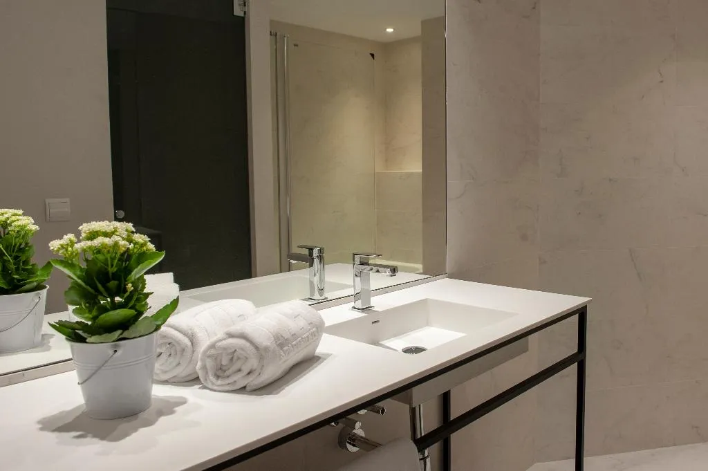 STUDIO DELUXE Room, MH Apartments Central Madrid, Madrid