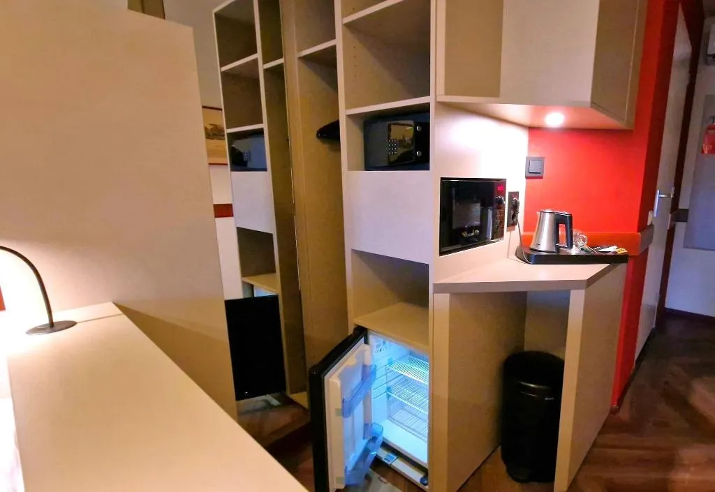 DOUBLE DELUXE Room, A-train, Amsterdam
