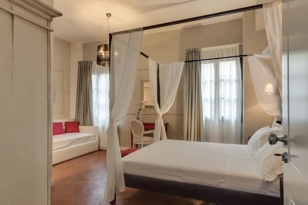Room, Residenza d'Epoca Borgo Albizi, Florence