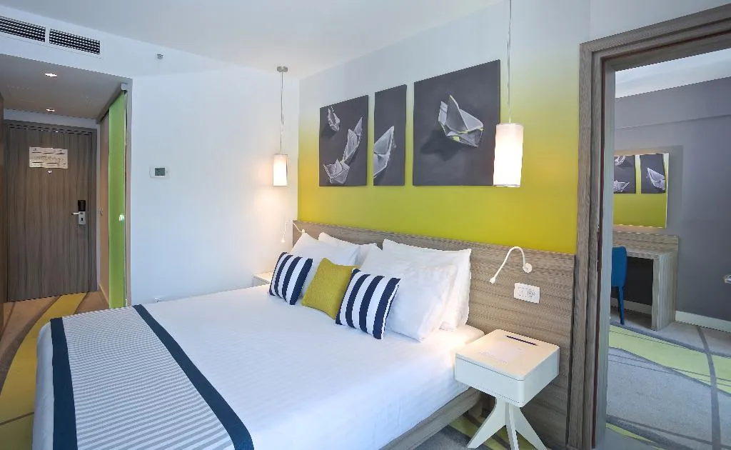 SUITE WITH BALCONY Room, Park Plaza Arena Pula, Istria