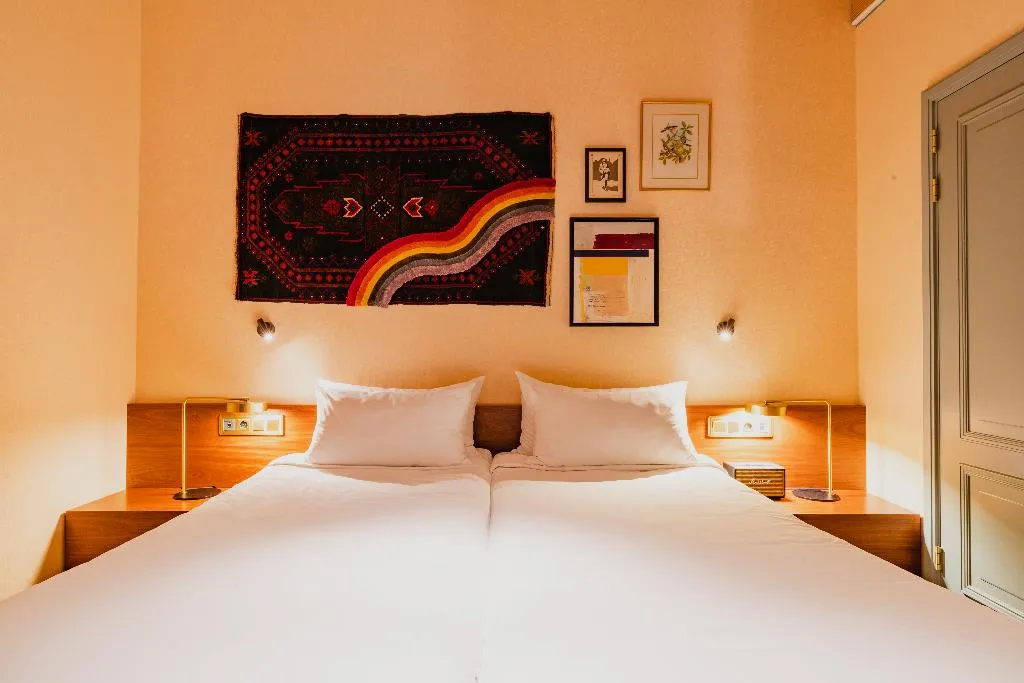 Double or Twin INNER Room, Hotel Mercier, Amsterdam