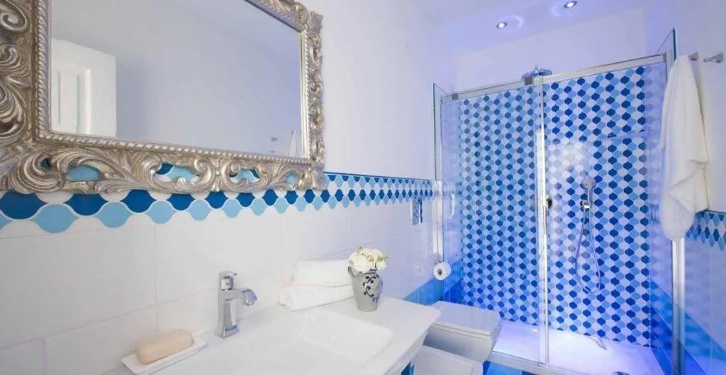 Room, La Valle Delle Ferriere, Naples