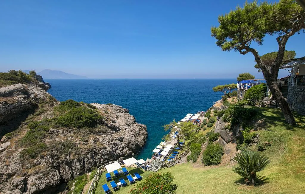 Beach, Delfino, Naples