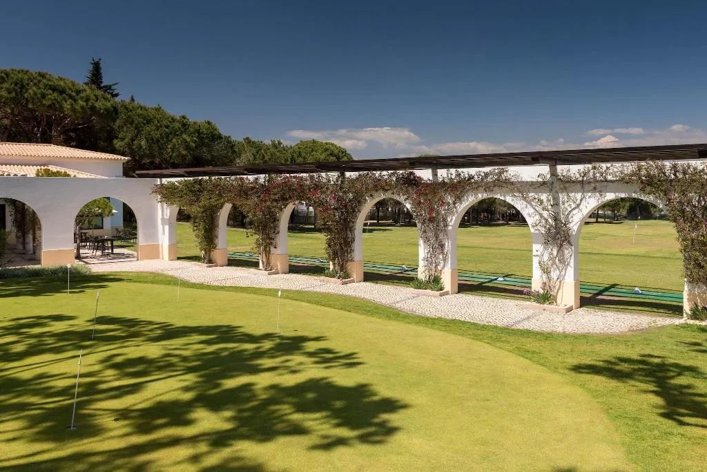 Sports and Entertainment, Pine Cliffs Hotel, a Luxury Collection Resort, Algarve