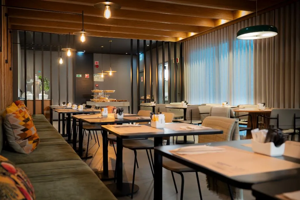 Restaurant, Hotel Acta The Clover, Porto