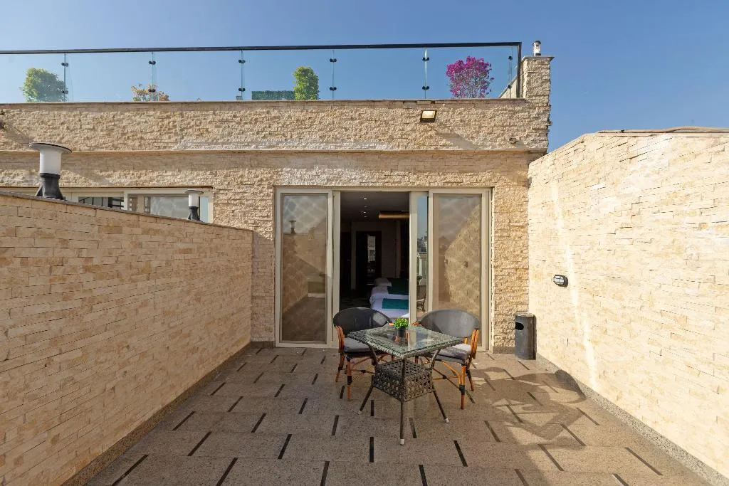 QUADRUPLE DUPLEX Room, Pyramids Yard Hotel, Cairo