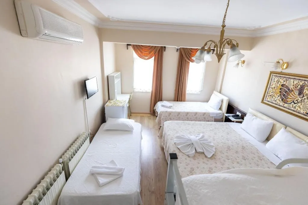 Room, Ephesus Centrum, Izmir