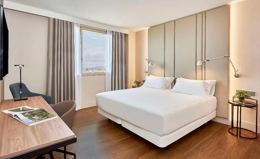 JUNIOR SUITE WITH VIEWS Room, NH Alicante, Costa Blanca