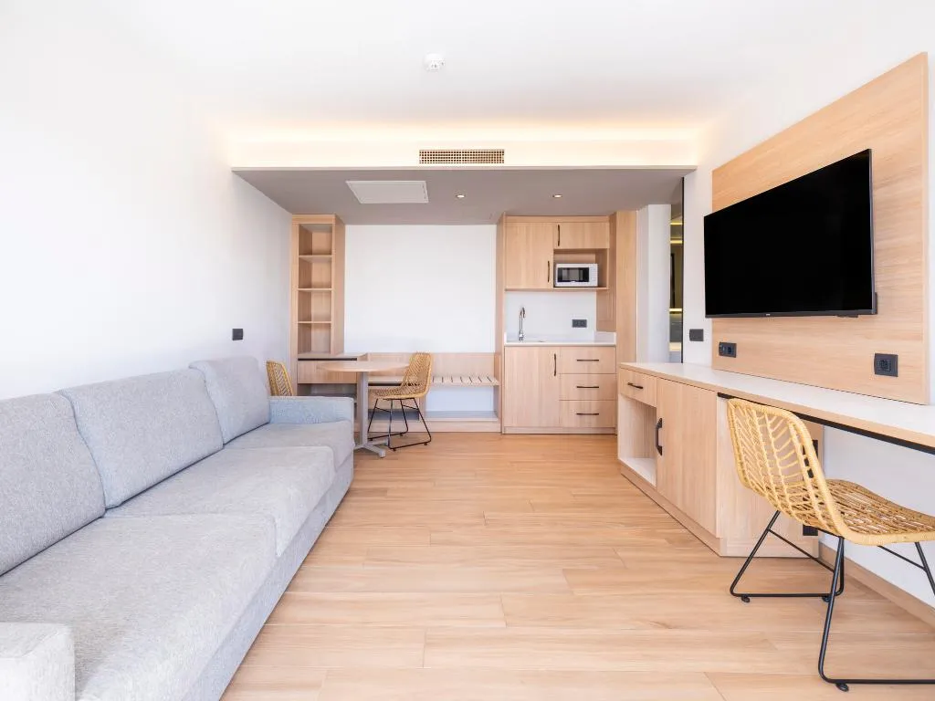 SUITE WITH PRIVATE POOL Room, MYND Yaiza, Lanzarote