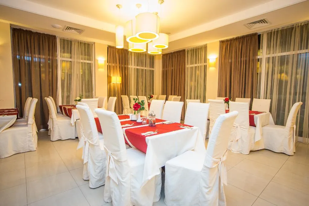 Restaurant, Clara Aparthotel & Residence, Bourgas