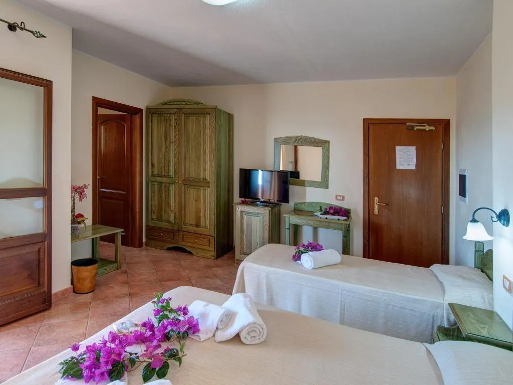 TRIPLE CLASSIC Room, Hotel I Ginepri, Olbia