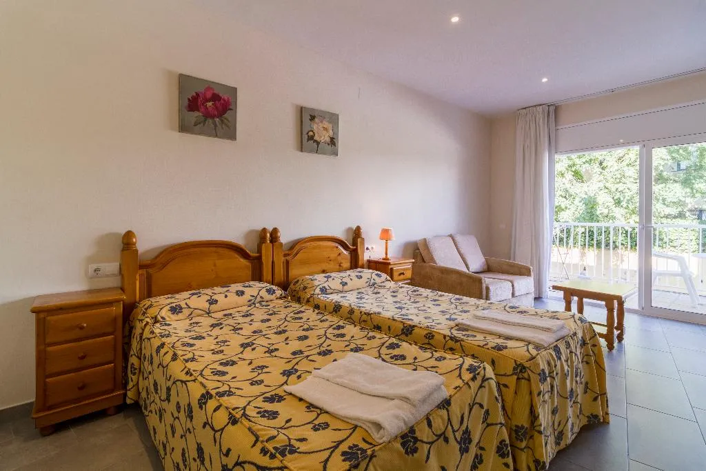 STUDIO CAPACITY 3 Room, Apartments Sunway San Jorge, Costa Brava