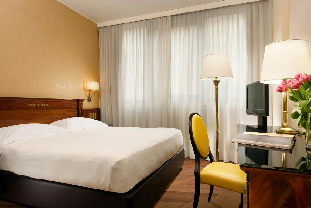 TWIN CLASSIC Room, UNA HOTELS Scandinavia Milano, Milan
