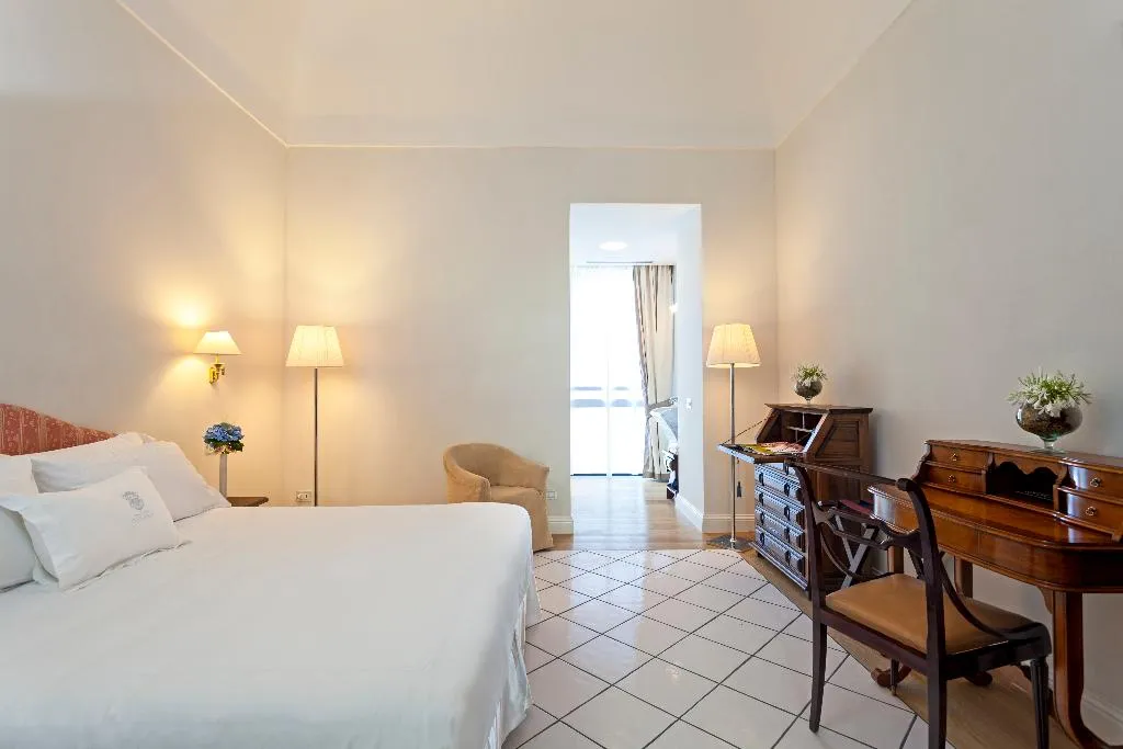 Double or Twin CLASSIC Room, Grand Hotel Cocumella, Naples