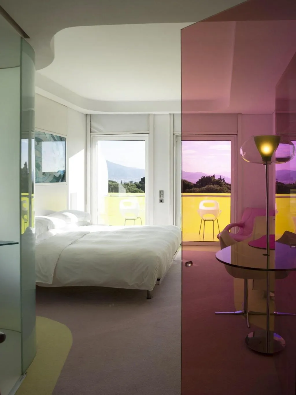 Room, Semiramis, Athens