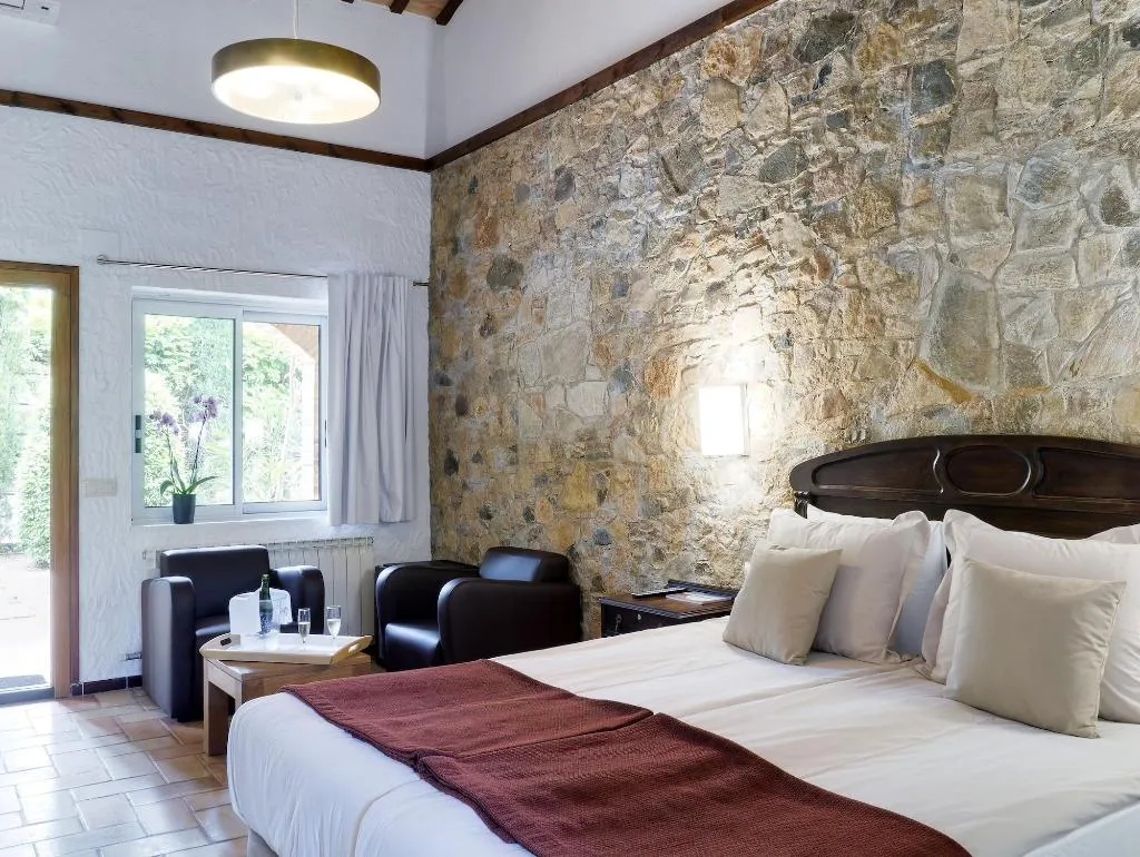 Room, Aatu, Costa Brava