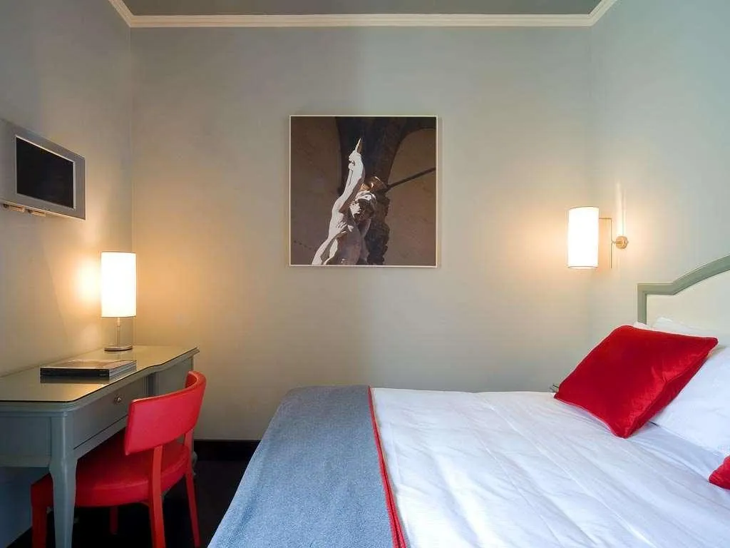 Room, Rosso23, Florence