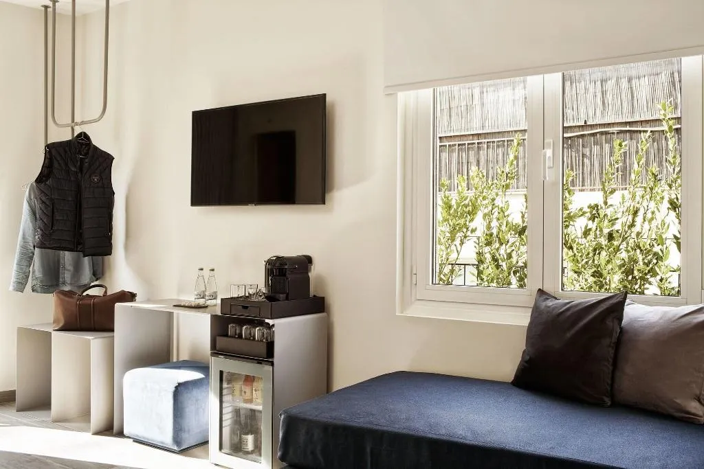 Room, Athens4, Athens