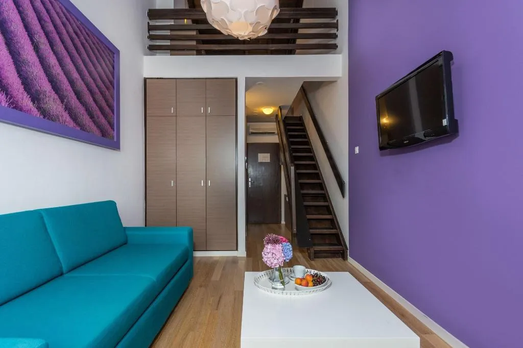 Room, Vista, Istria