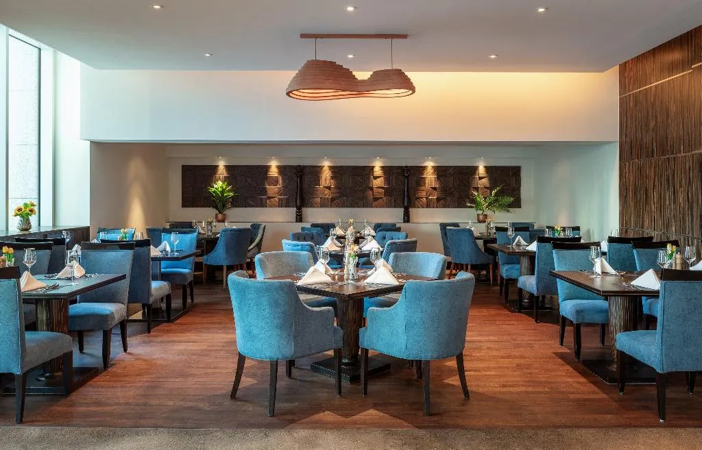 Restaurant, voco Bonnington Dubai, Dubai