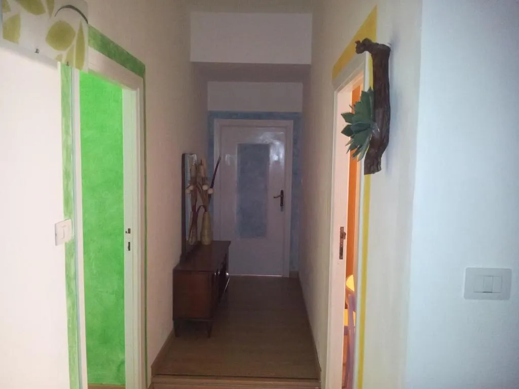 Lobby, Matlis, Alghero