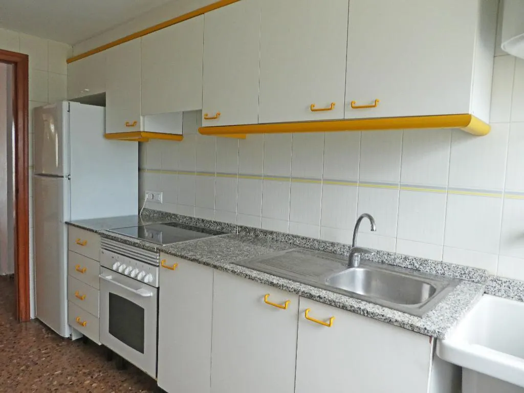 APARTMENT CAPACITY 6 TWO BEDROOMS Room, Jardines de Gandia I-II 3000, Valencia