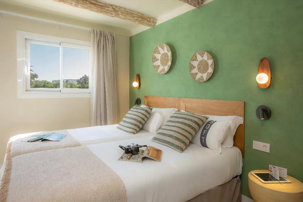 Double or Twin STANDARD Room, Casual Bahia Ibiza, Ibiza