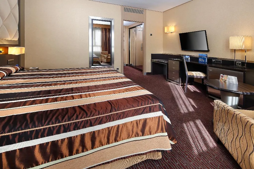 DOUBLE STANDARD Room, Hcc St. Moritz, Barcelona