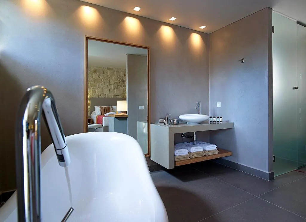 DOUBLE SINGLE USE DELUXE Room, Mistral Hotel - For Solo Travelers, Crete